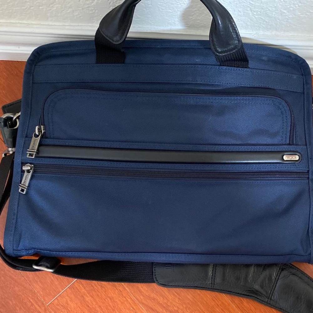 TUMI SLIM Laptop Bag